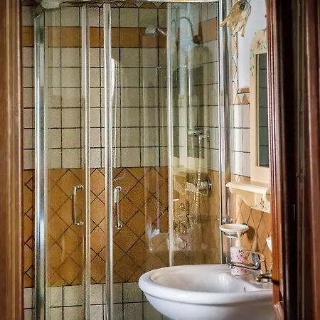 La Giara Bed & Breakfast 4*