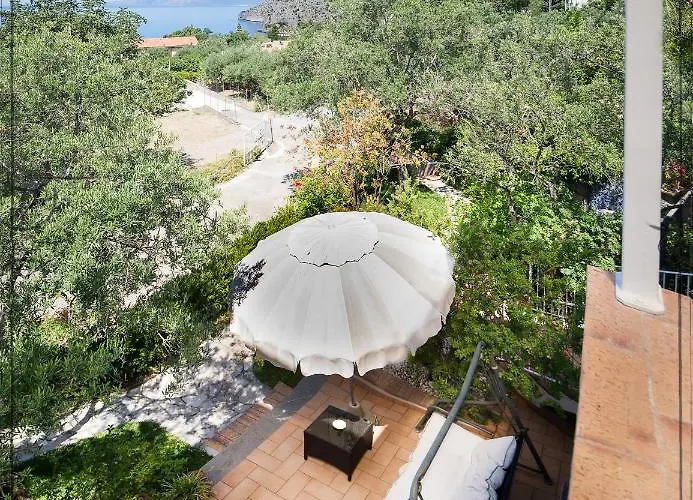 Bed & Breakfast La Giara 4*