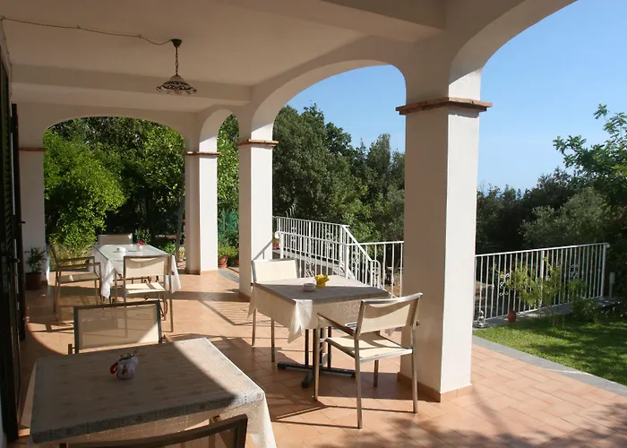 La Giara Bed & Breakfast 4*