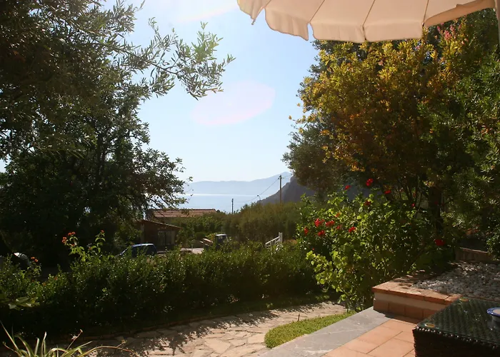 La Giara Bed & Breakfast 4*