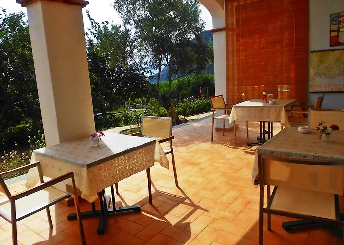 Bed & Breakfast La Giara 4*