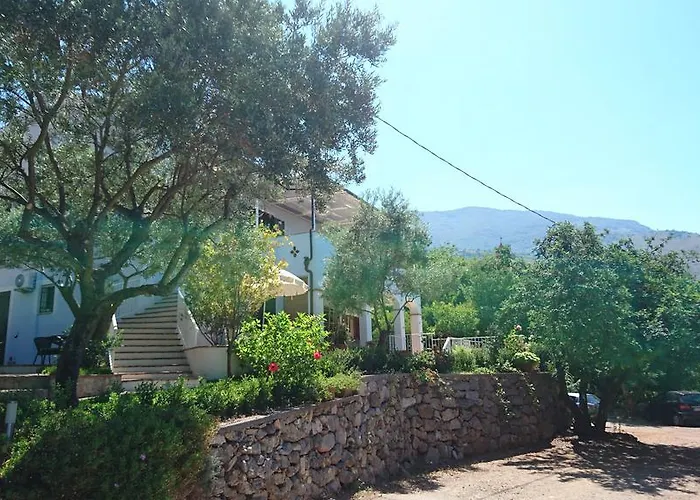 La Giara Bed & Breakfast 4*